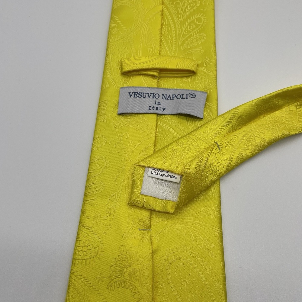 Vesuvio Napoli NeckTie YELLOW Color Paisley Design Mens Neck Tie Polyester‎ - Picture 2 of 3
